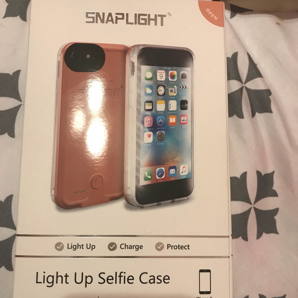 Selfie case with backup battery